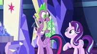 Spike panicking "I know!" S7E15.png (901 KB)