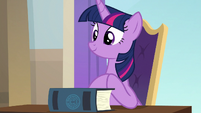 Twilight Sparkle with a hopeful smile S8E1