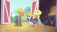 "I think what Applejack is trying to say is..."