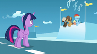 Twilight looks at Rainbow, Dumb-Bell, and Hoops S5E26