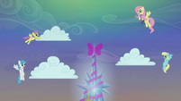 Ponies putting the cloudes in their places S06E08