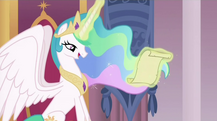 597px-Princess Celestia`s magic glow color change