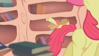 Apple Teeny hitches a ride S1E09