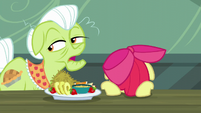 Granny Smith "'til her big sister gets back" S5E17