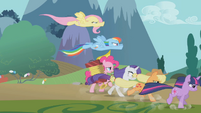 Pinkie's friends gallop ahead of her S1E10