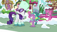 Spike grins; Rarity glances around MLPBGE