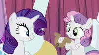 Sweetie Belle replaces levers with steering wheel S6E14