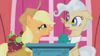 Applejack on stage with Mayor Mare S1E04
