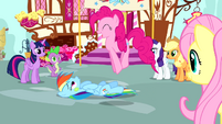 Pinkie Pie excited about the party S4E12