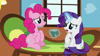 Rarity -I never would've invited Dandy- S7E5