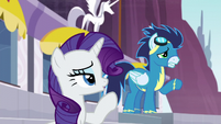 Rarity shushes Soarin S5E15