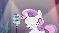 Sweetie Belle taking a calming breath S5E4