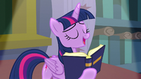Twilight singing "some things you just can't" S8E2