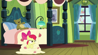 Pinkie Pie crowing in the background S5E4