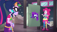 Pinkie Pie shrugs her arms at Twilight EGSBP