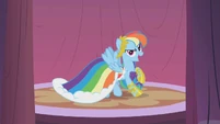Rainbow Dash's 20% cooler pose.