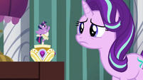Twilight plays comforting music for Starlight S7E10