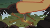 Applejack rubbing sticks together S7E16.png (620 KB)