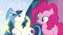 Flurry Heart teleports S6E2