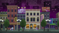 Night falls on Manehattan S6E9