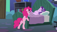 Pinkie Pie gets mad at Starlight Glimmer S7E4