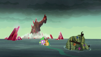 Spike carries armored dragon to shore S6E5