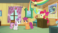 Sweetie Belle and Scootaloo looks at Apple Bloom S5E04