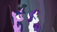 Twilight and Rarity hear the other dragons S6E5