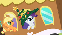 Rarity's giant Hearth's Warming Eve hat.