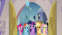 Main 5 ponies entering the spa S03E12