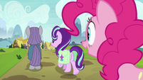 Pinkie watches Starlight and Maud leave together S7E4