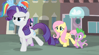 Rarity and her friends walking S4E08