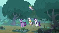Spike flying over his friends S8E11