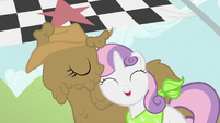 Sweetie Belle with Rarity S2E05