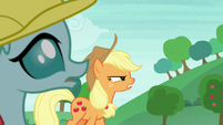 Applejack getting angrier at Rainbow Dash S8E9