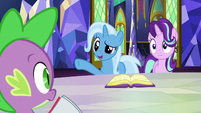 Trixie volunteers Spike to try teleporting on S7E2