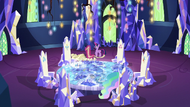 Twilight, Celestia, and Spike in the throne room S7E1