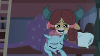 Ocellus falling out of bed S9E15