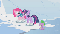 Pinkie tries to console Twilight S1E11