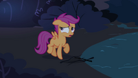 Scootaloo about to take the branches S3E06