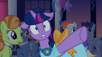Twilight Sparkle "what is that?!" S5E7