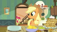 "Applejack! You are not gonna believe the dream I just had!"