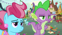 Mrs. Cake and Spike look unamused at Discord S9E23