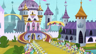 Ponies and royal guards outside the castle S03E13