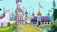 Ponies and royal guards outside the castle S03E13