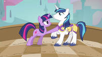 Twilight still pretty ticked S2E25