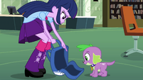 Twilight tells Spike to get in the bag EG