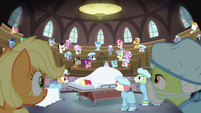 Applejack and Granny Smith in a surgery theater S6E23