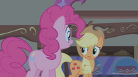 Applejack notices Apple Bloom is gone S1S09