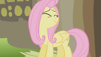 Fluttershy closes her eyes S1E10